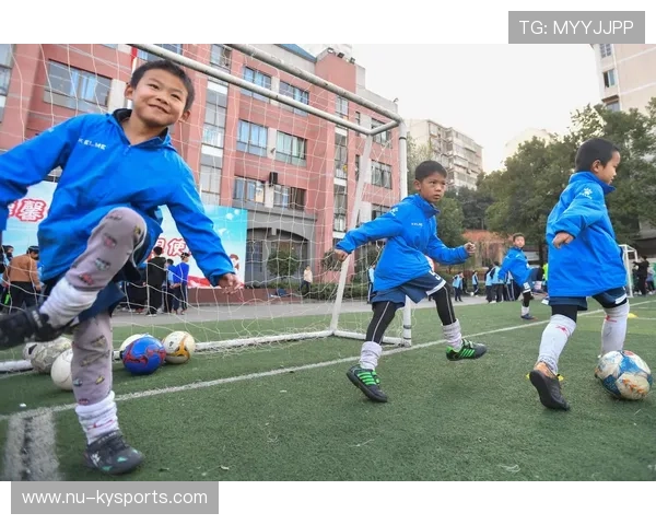 全国青少年足球培训计划启动，培养足球新苗，中国足协青少年足球训练大纲